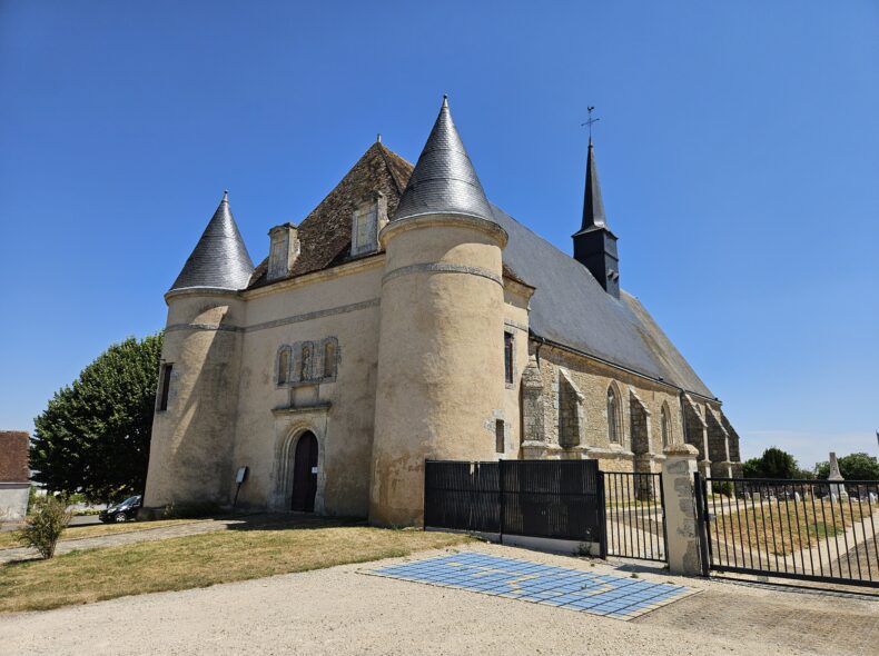 Eglise Romilly sur Aigre